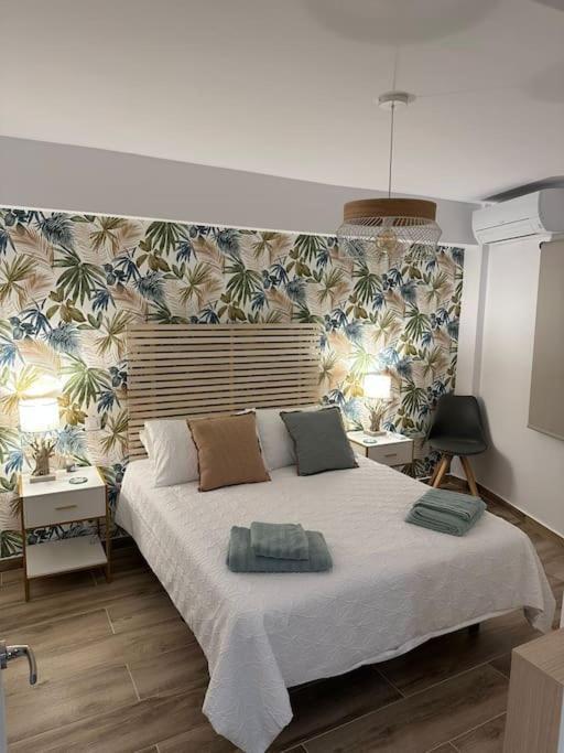 Waterfront 3 Bed Apartment, 90M From The Beach Platja de Larenal Eksteriør billede
