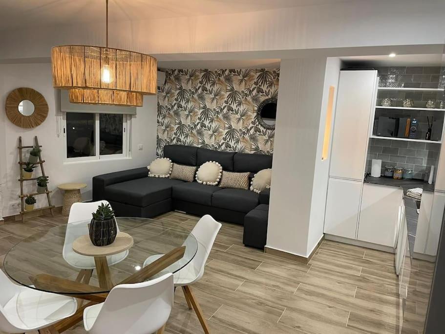 Waterfront 3 Bed Apartment, 90M From The Beach Platja de Larenal Eksteriør billede