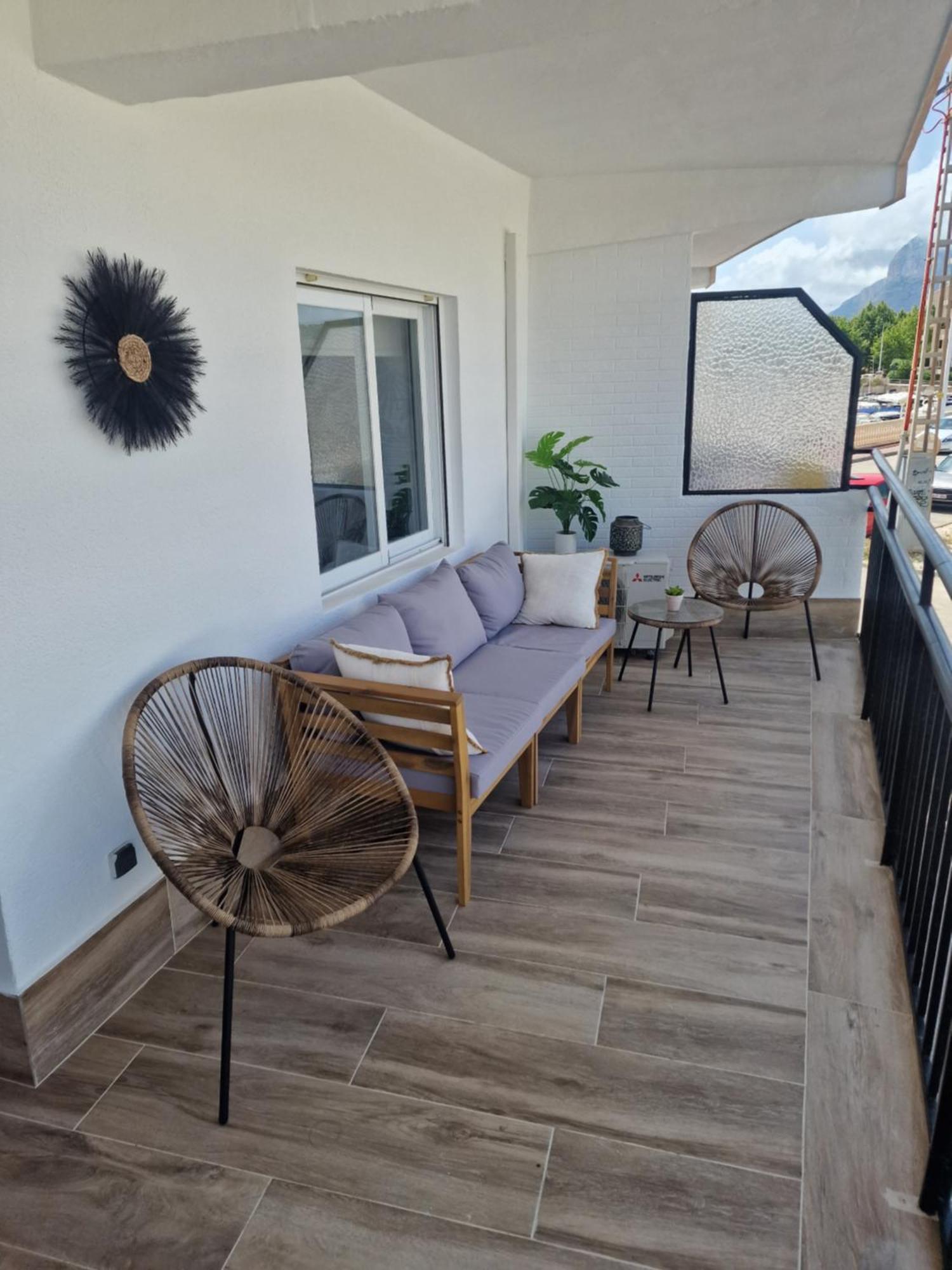 Waterfront 3 Bed Apartment, 90M From The Beach Platja de Larenal Eksteriør billede