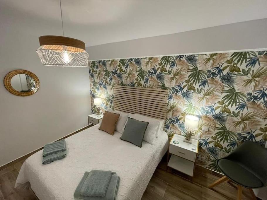 Waterfront 3 Bed Apartment, 90M From The Beach Platja de Larenal Eksteriør billede