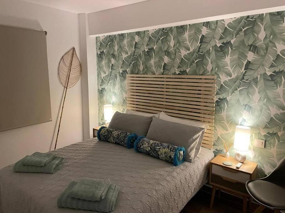 Waterfront 3 Bed Apartment, 90M From The Beach Platja de Larenal Eksteriør billede