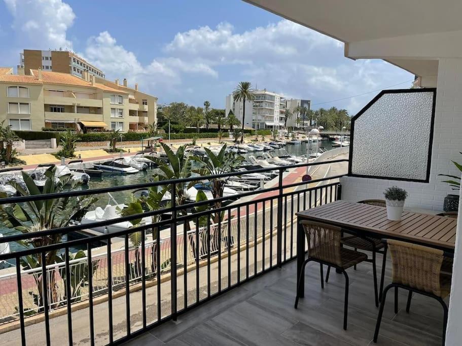 Waterfront 3 Bed Apartment, 90M From The Beach Platja de Larenal Eksteriør billede
