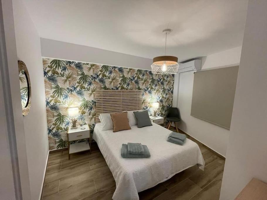 Waterfront 3 Bed Apartment, 90M From The Beach Platja de Larenal Eksteriør billede